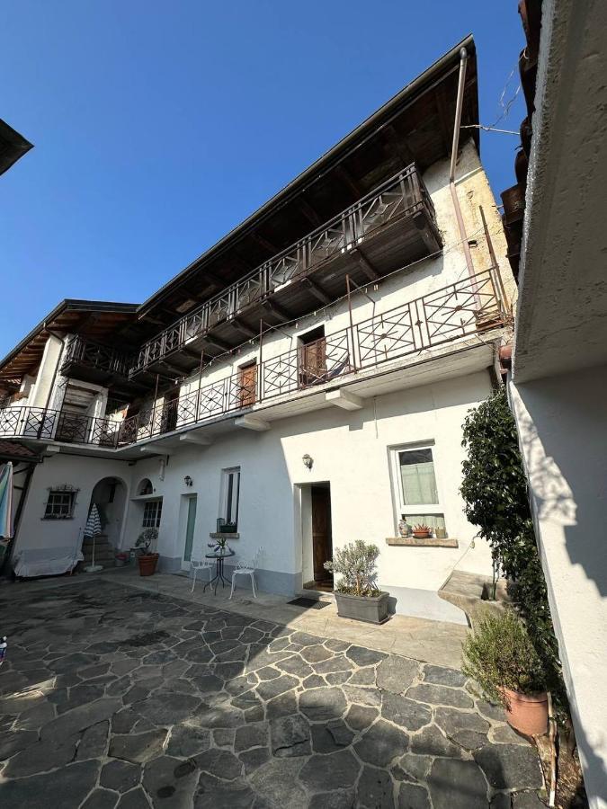 Casa Sasso E Legno Appartement Omegna Buitenkant foto